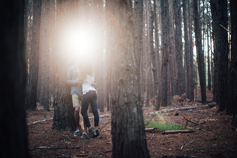 couples photo session in olinda forest on Maui