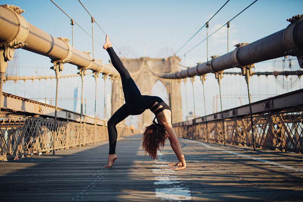 brooklyn bridge yoga photography by cadencia photography. 