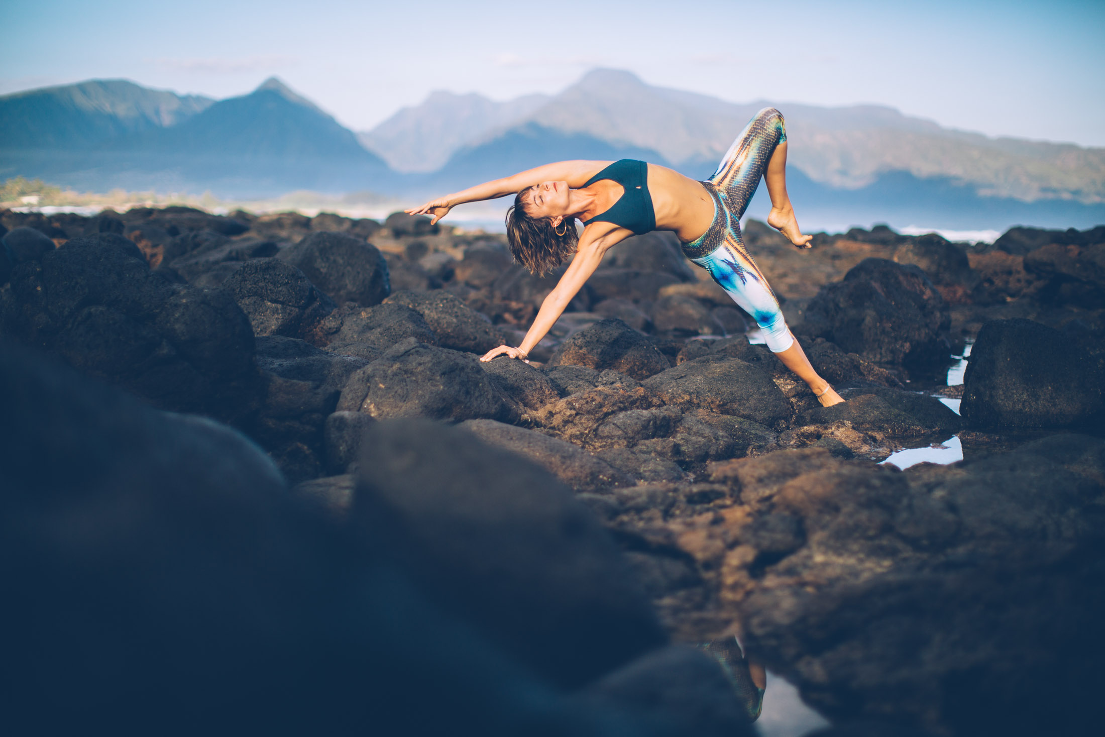 yoga photographer captures shakti sunfire on Maui