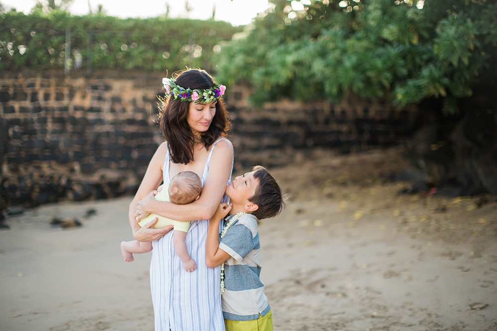 authentic and organic moments captured with cadencia photography, a family portrait photographer located in paia, maui.