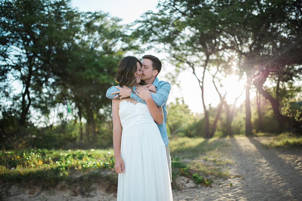beautiful couple in wailea, hawaii for a photography session. 