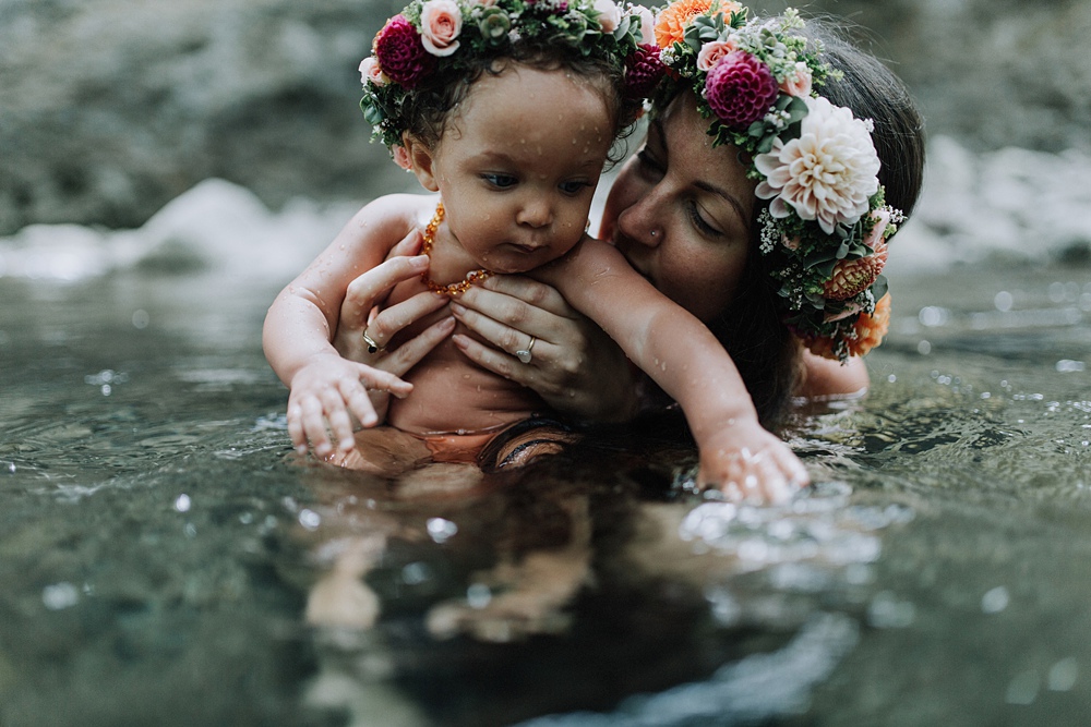 flower crowns in maui, hawaii for family photography. 