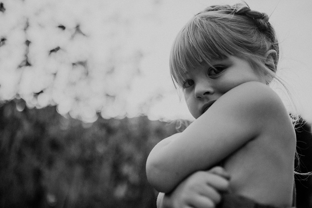 child during family photography session in los angeles 