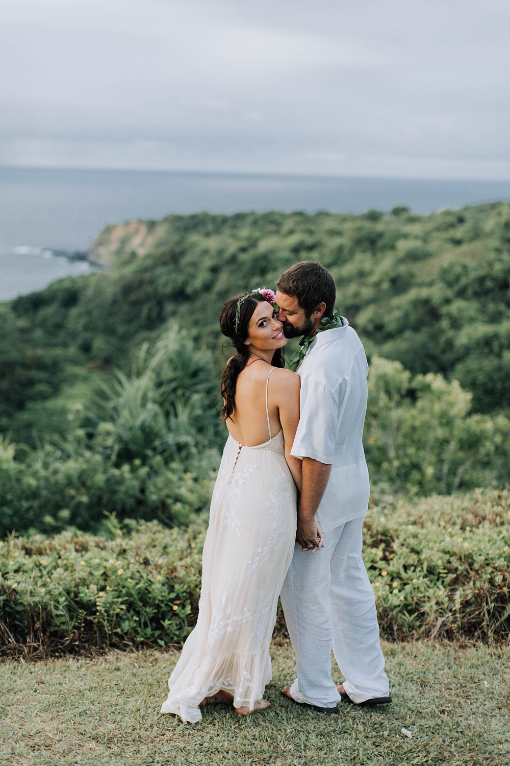 beautiful couple jared and bree during their haiku wedding