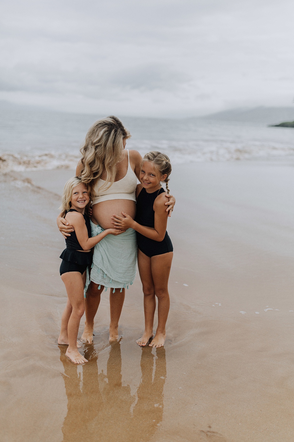 maternity photos in hawaii 
