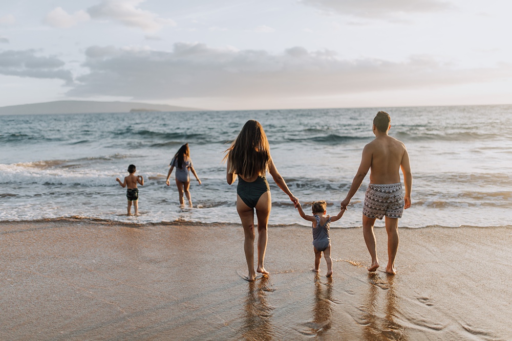 beach family photography in wailea