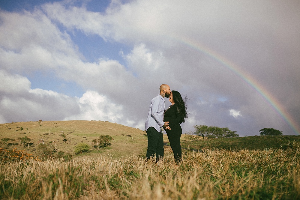gorgeous maternity photos in kaupo, hawaii on an adventrous family session.