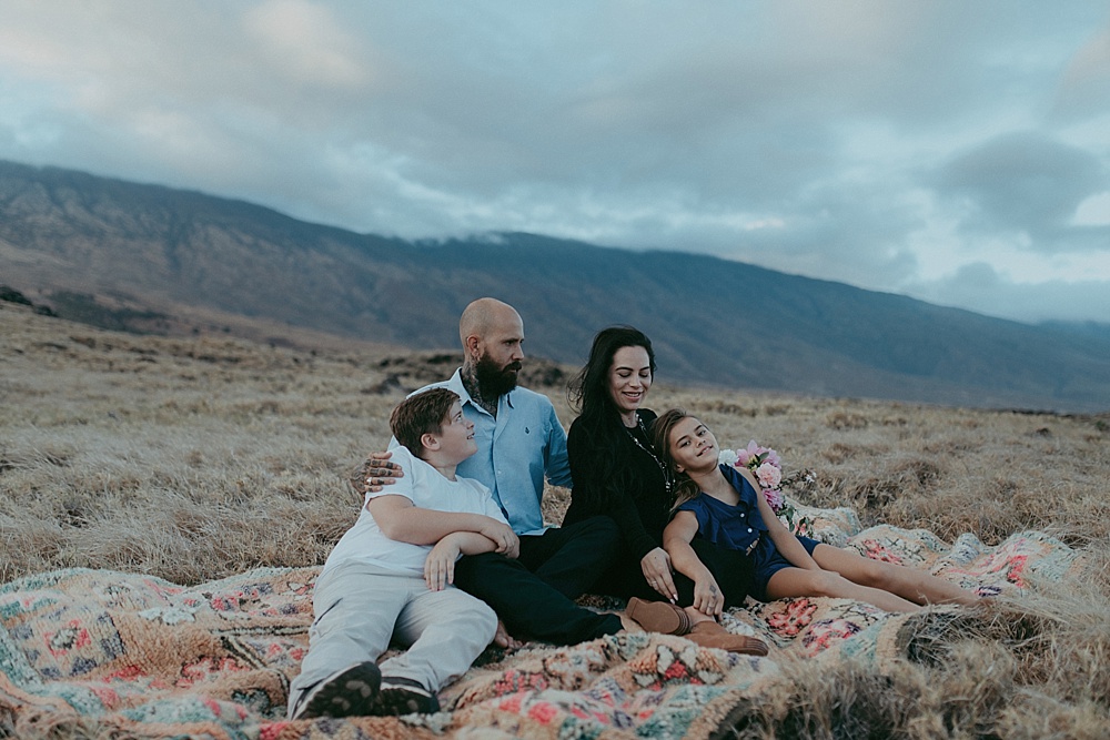 adventurous hawaii family photographer 