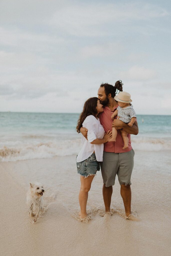kailua beach family photographer | shestin + lauren + arrow